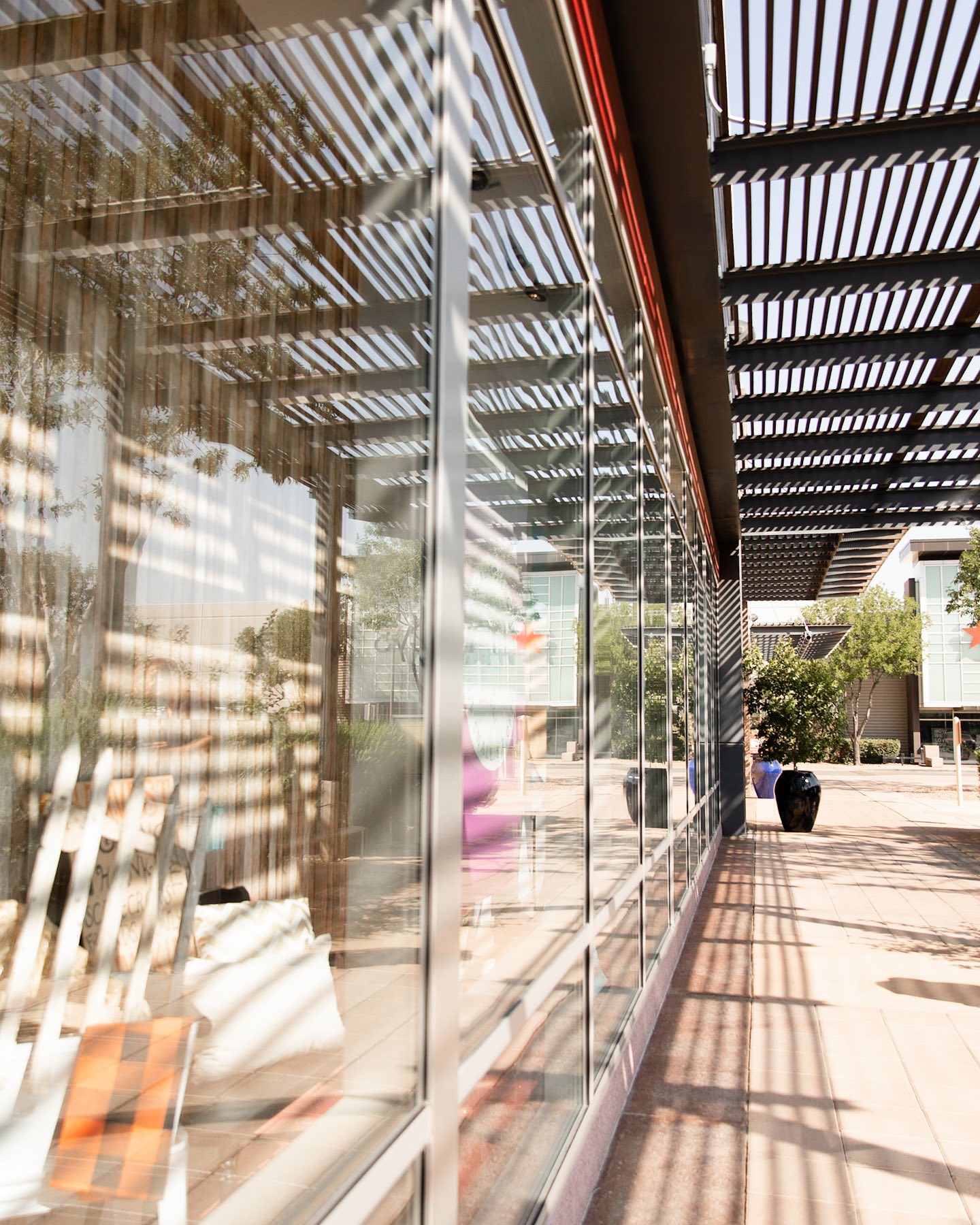 How to Choose the Right Window Cleaning Service in Gilbert, AZ